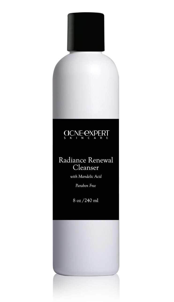 A gentle mandelic-acid cleanser that purifies pores, smooths texture, and restores radiance without stripping. Enriched with green tea, grapeseed, and yucca extracts, this antioxidant-rich formula supports skin renewal and balance for a brighter, more youthful complexion.